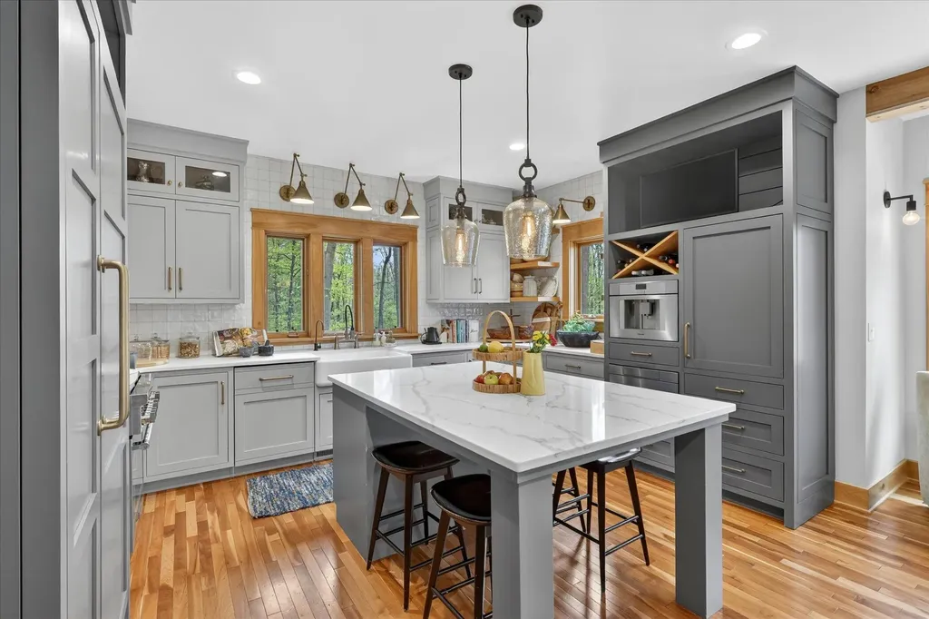 1901 Mccabe Avenue NE Ada Township MI 49331