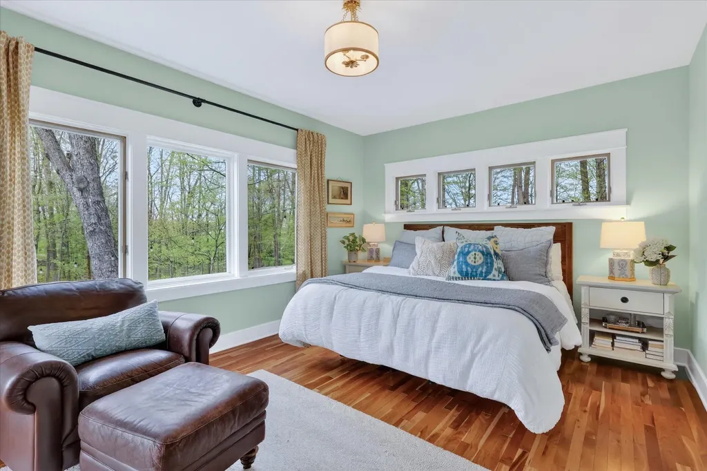 1901 Mccabe Avenue NE Ada Township MI 49331