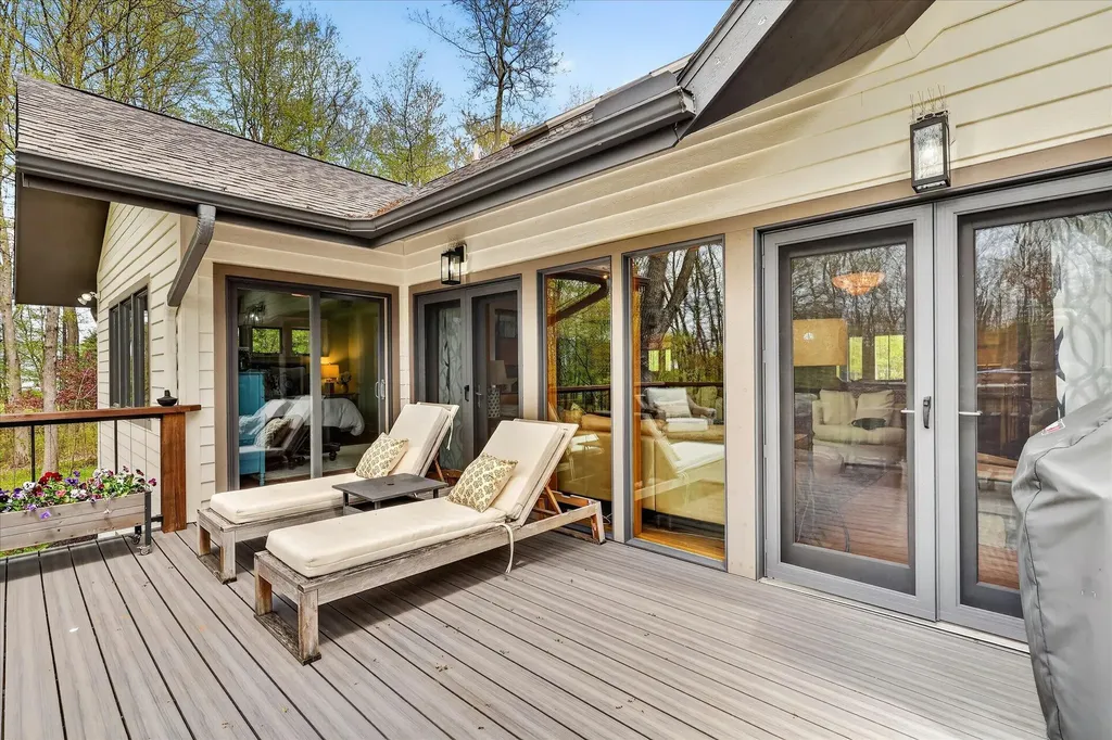 1901 Mccabe Avenue NE Ada Township MI 49331