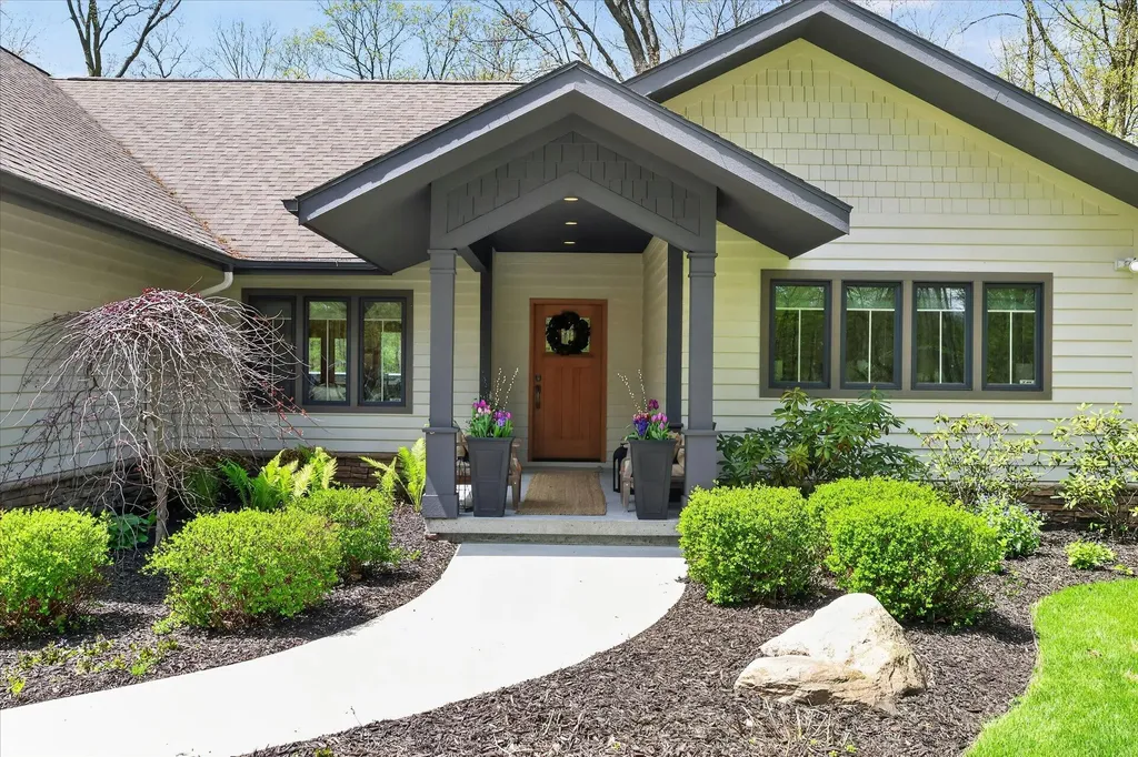 1901 Mccabe Avenue NE Ada Township MI 49331