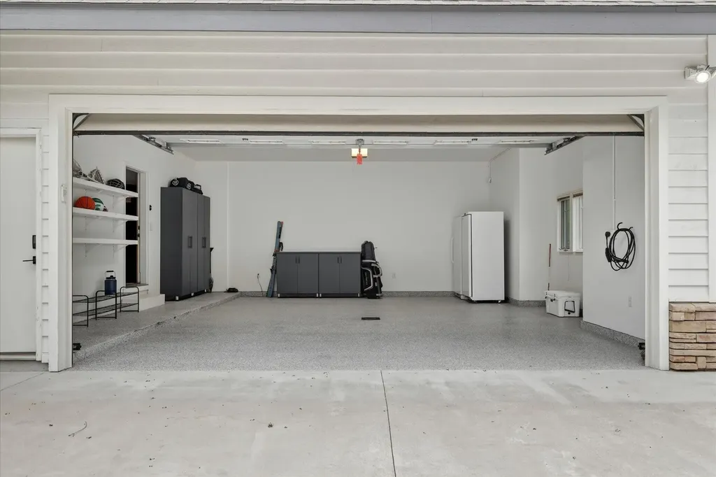 1901 Mccabe Avenue NE Ada Township MI 49331