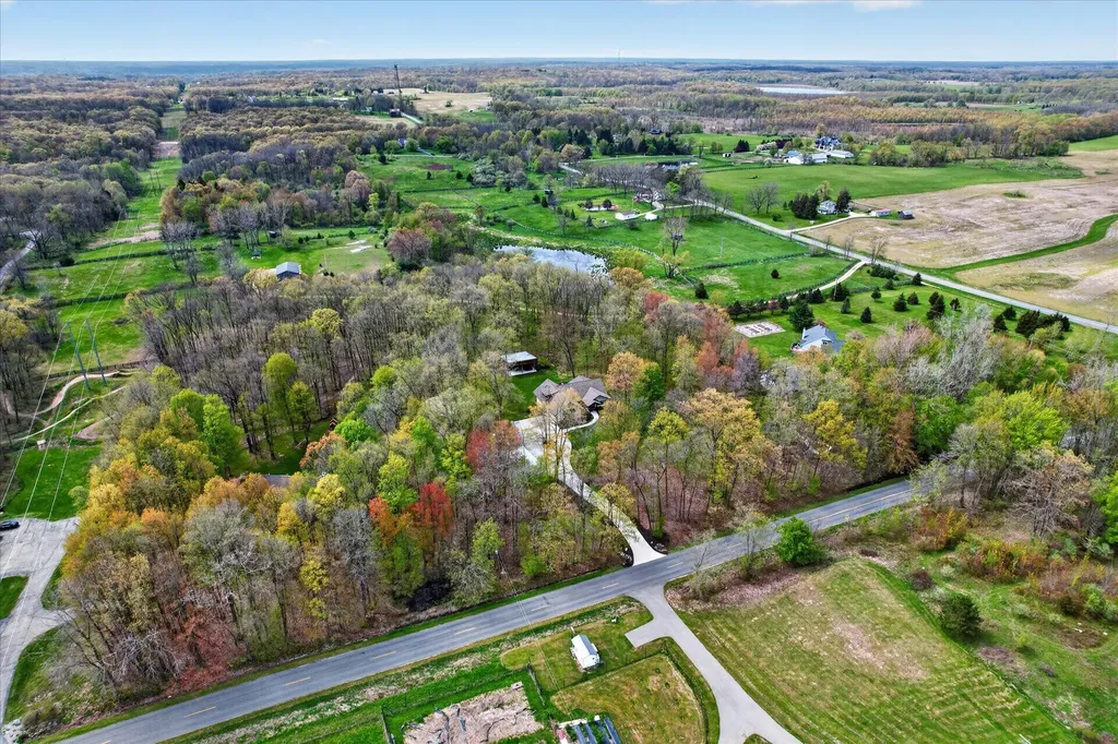 1901 Mccabe Avenue NE Ada Township MI 49331