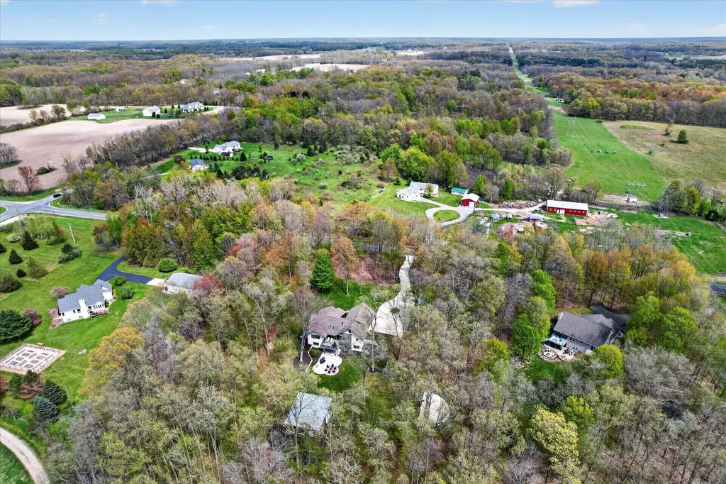 1901 Mccabe Avenue NE Ada Township MI 49331