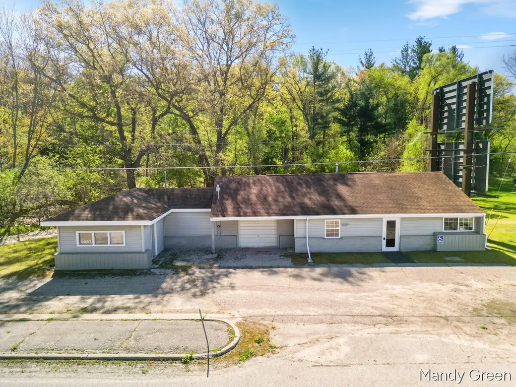 9297 SW Greenville Road Eureka Township MI 48838