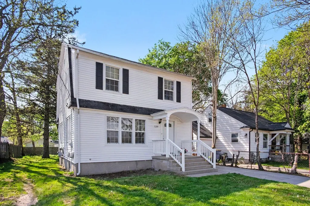 1219 Ball Avenue NE Grand Rapids City MI 49505