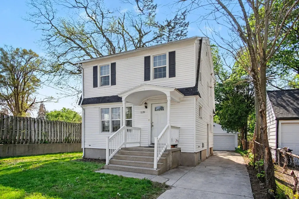 1219 Ball Avenue NE Grand Rapids City MI 49505