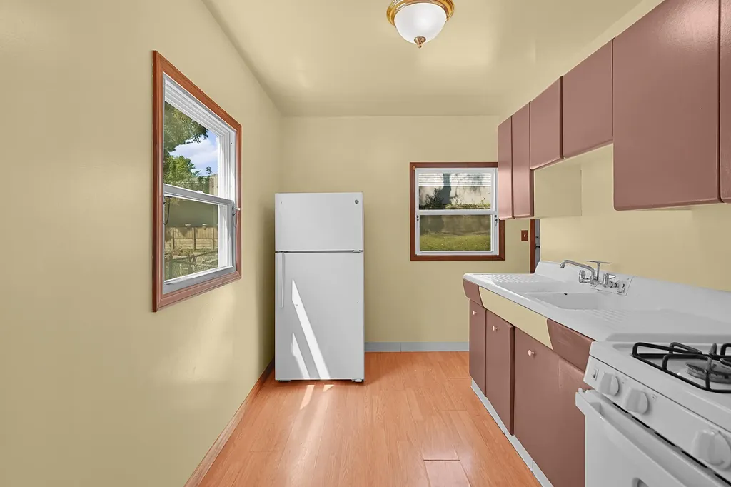 973 Valley Avenue NW Grand Rapids City MI 49504