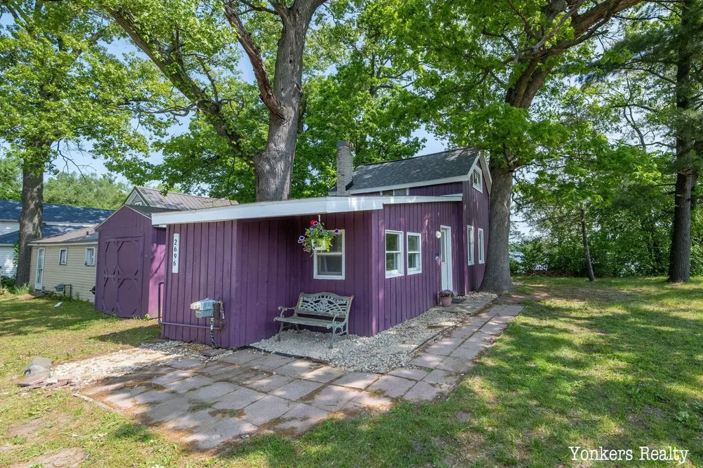 2696 Cottage Drive Keene Township MI 48865