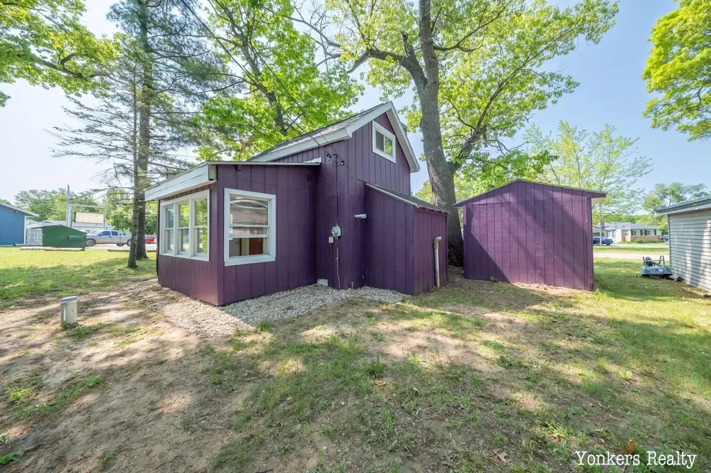 2696 Cottage Drive Keene Township MI 48865