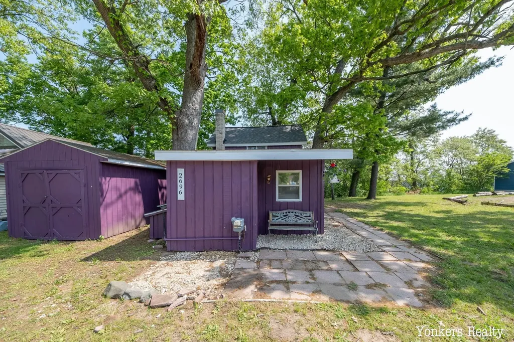 2696 Cottage Drive Keene Township MI 48865