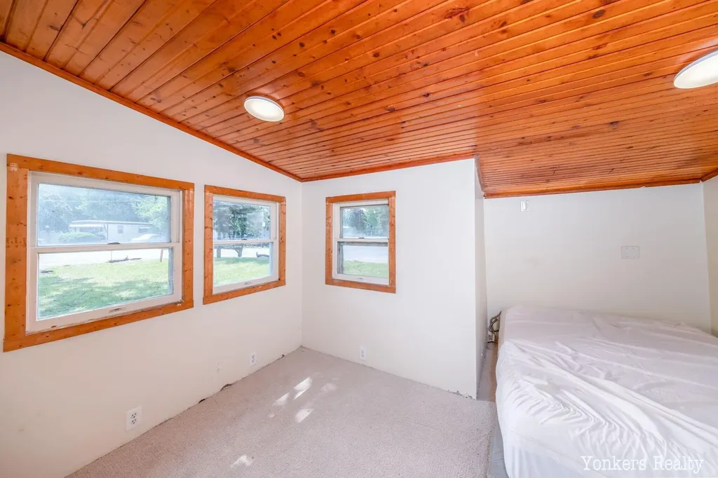 2696 Cottage Drive Keene Township MI 48865