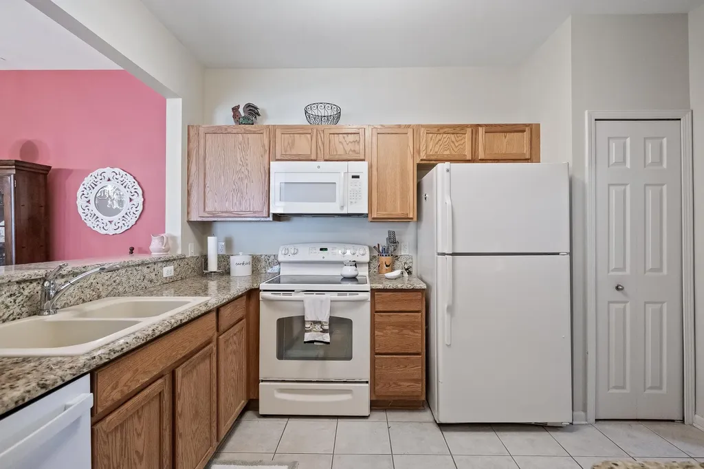 26984 Carrington Place Harrison Charter Township MI 48045