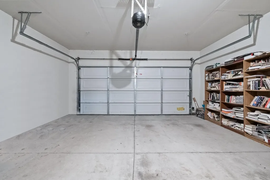 26984 Carrington Place Harrison Charter Township MI 48045
