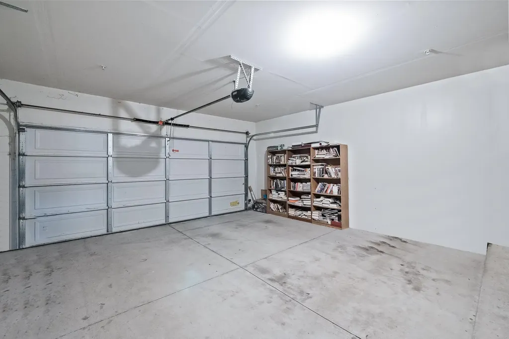 26984 Carrington Place Harrison Charter Township MI 48045