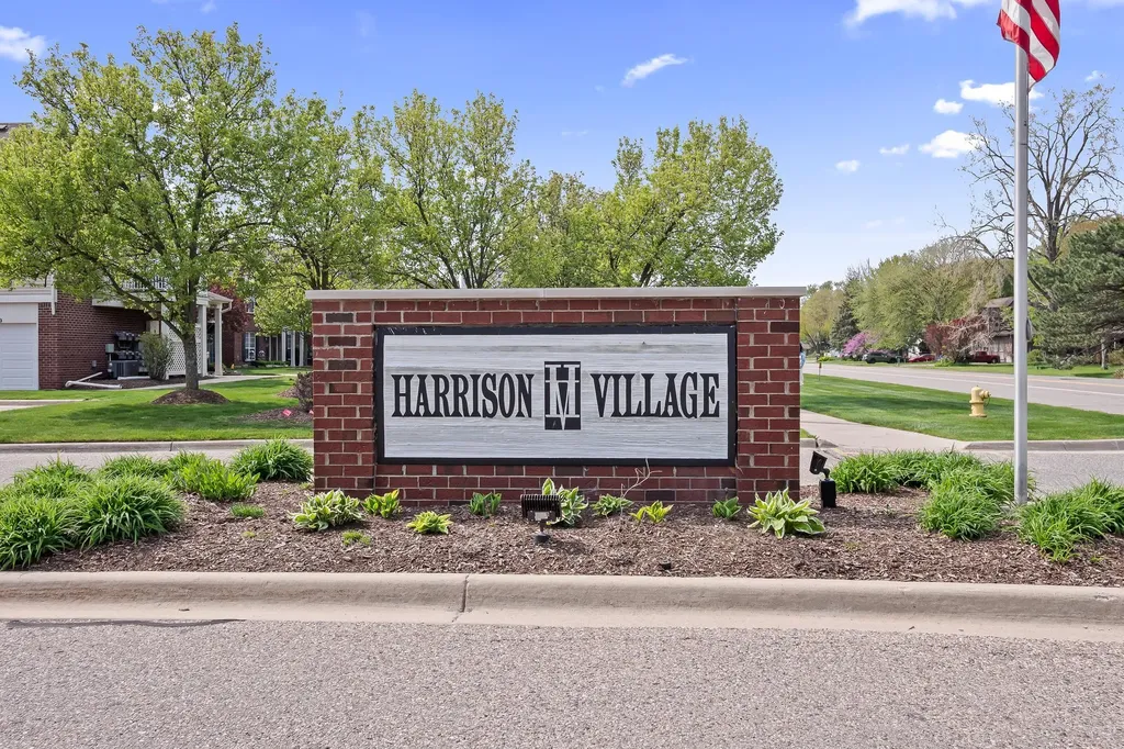 26984 Carrington Place Harrison Charter Township MI 48045