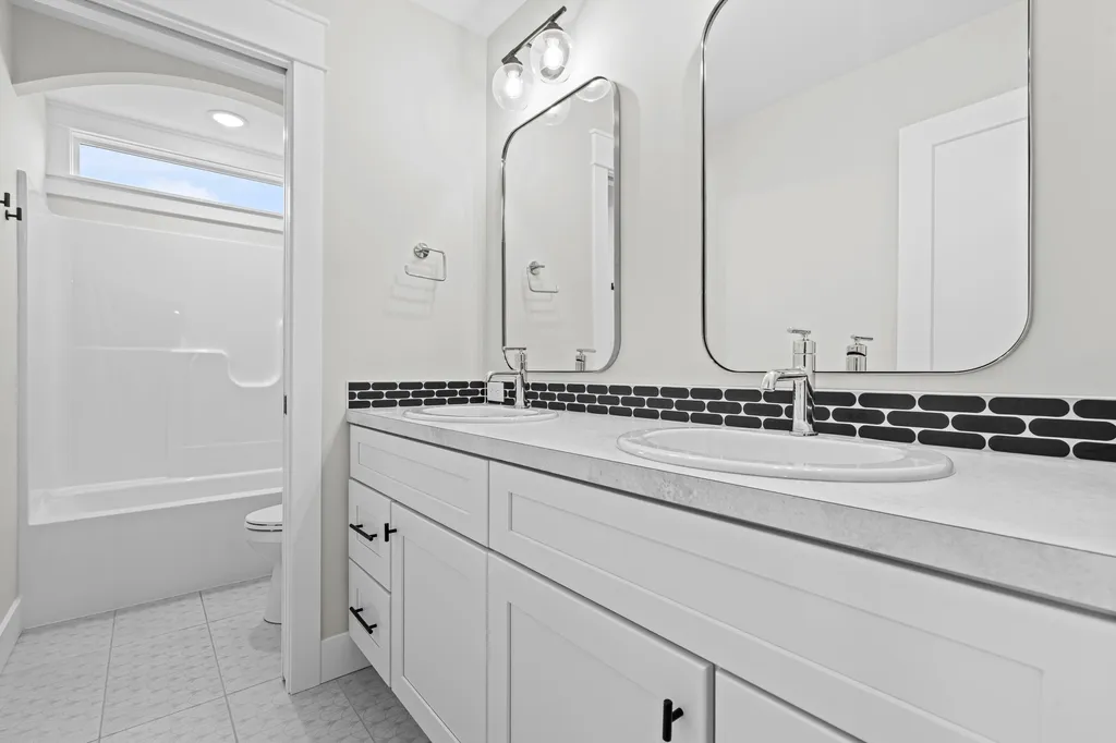 5584 Stonebridge Drive Georgetown Charter Township MI 49418