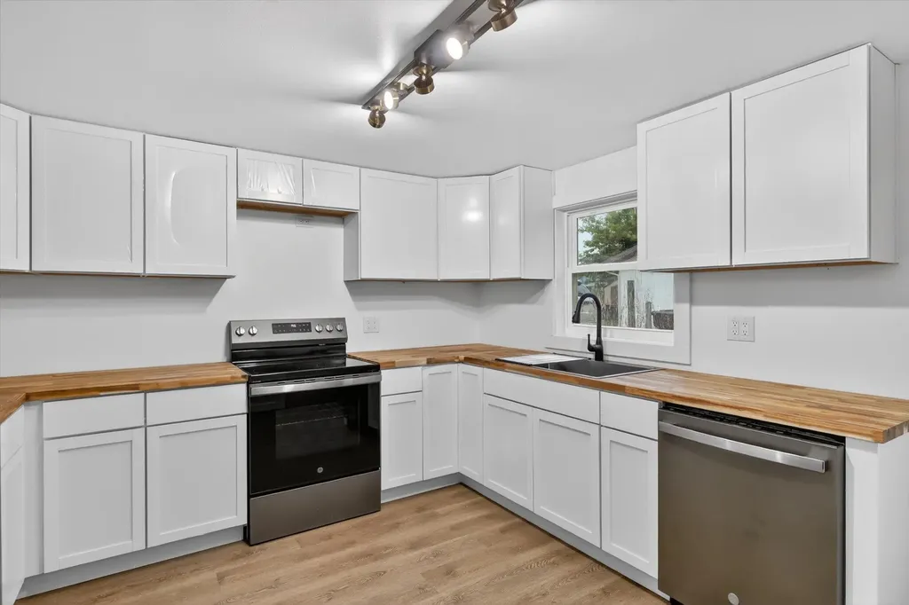 14471 Frances Avenue Johnstown Township MI 49017