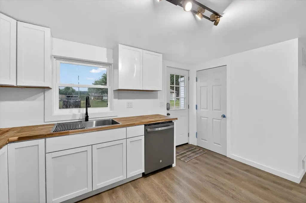 14471 Frances Avenue Johnstown Township MI 49017