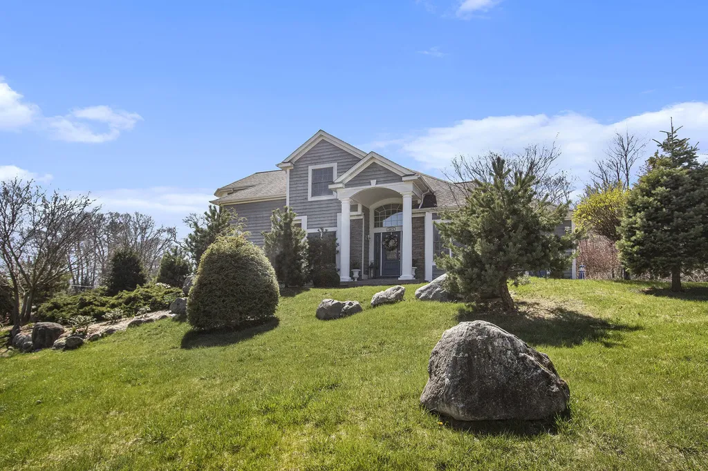 3975 Harbor Breeze Drive Norton Shores City MI 49441