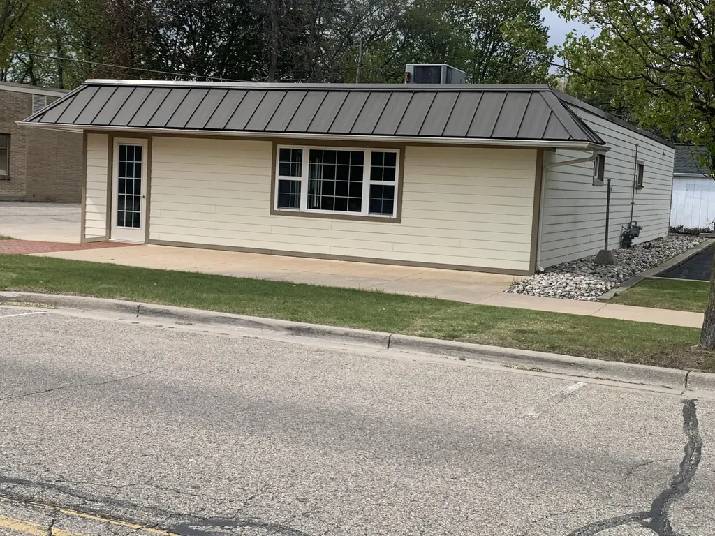 215 E Edgerton Street Unknown City MI 49329