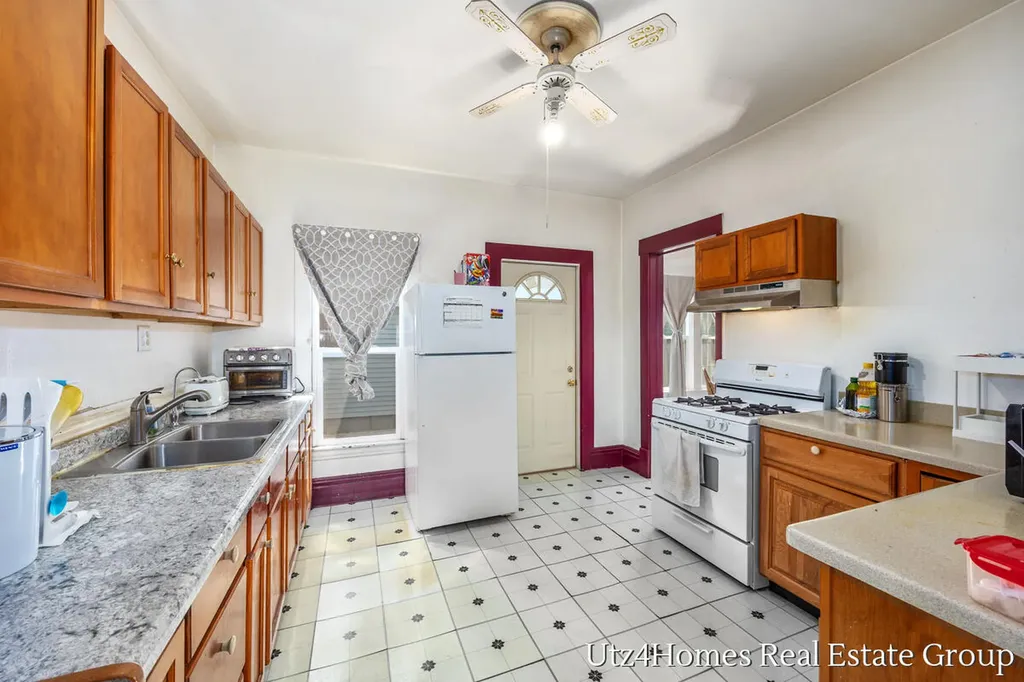 139 Sutton Street SW Grand Rapids City MI 49507