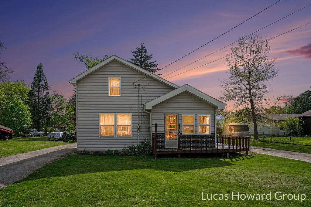 229 S Sherman Street Evergreen Township MI 48884