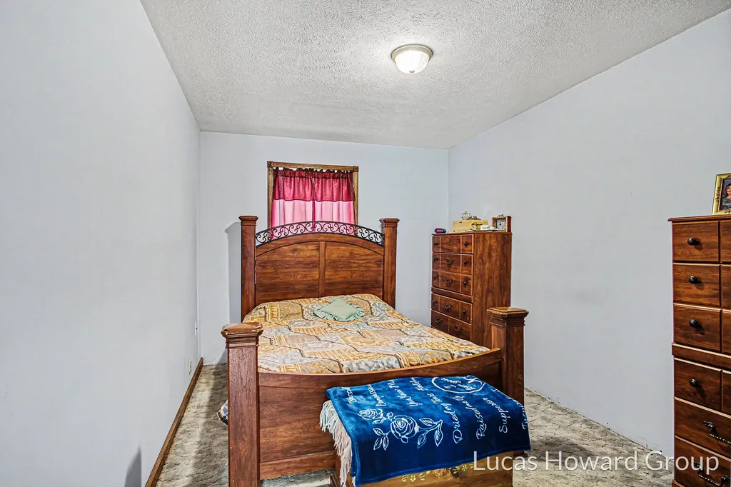 229 S Sherman Street Evergreen Township MI 48884
