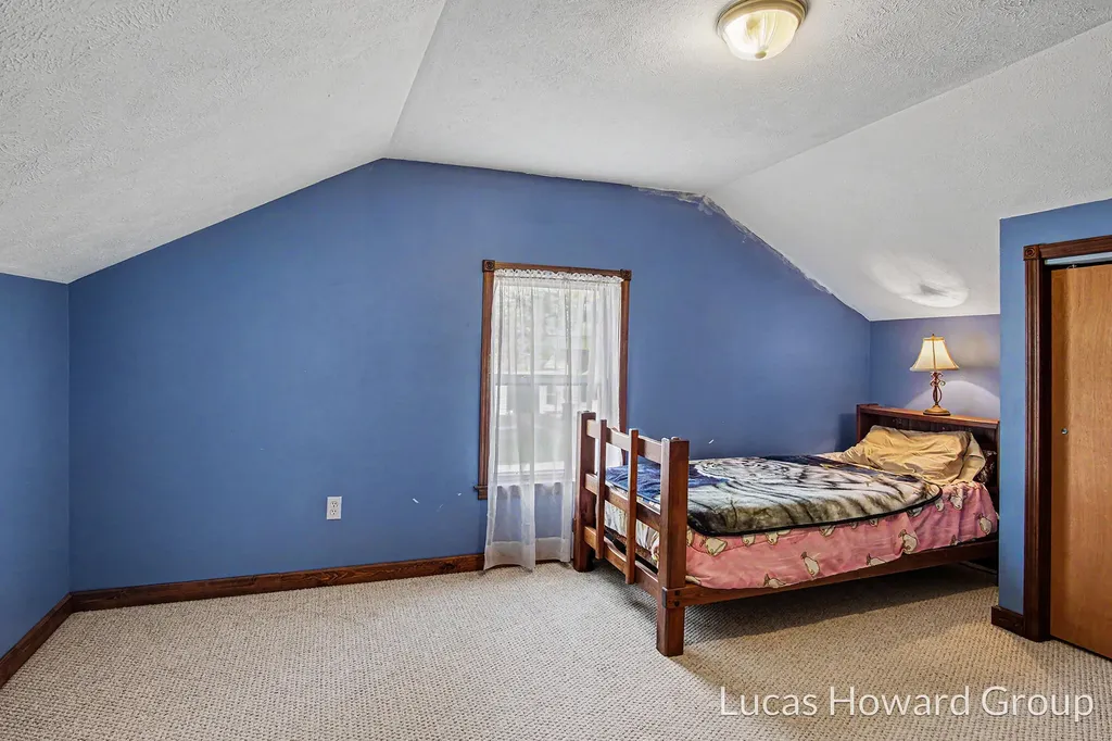 229 S Sherman Street Evergreen Township MI 48884