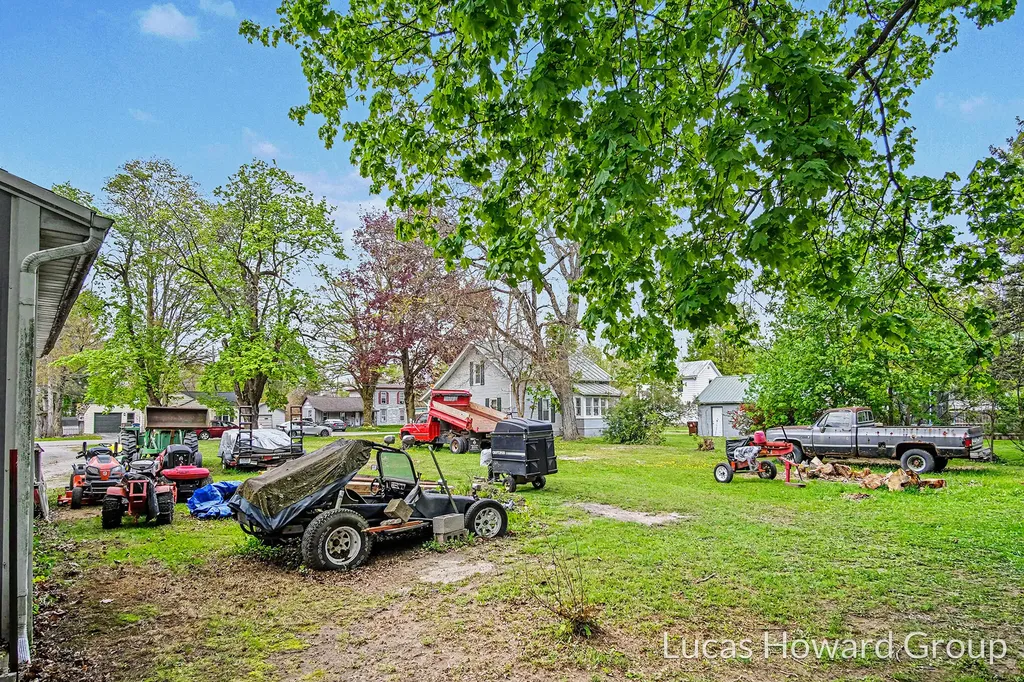 229 S Sherman Street Evergreen Township MI 48884