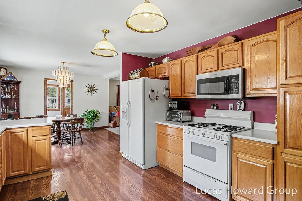 229 S Sherman Street Evergreen Township MI 48884