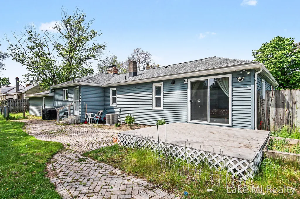 1378 36th Street SE Grand Rapids City MI 49508