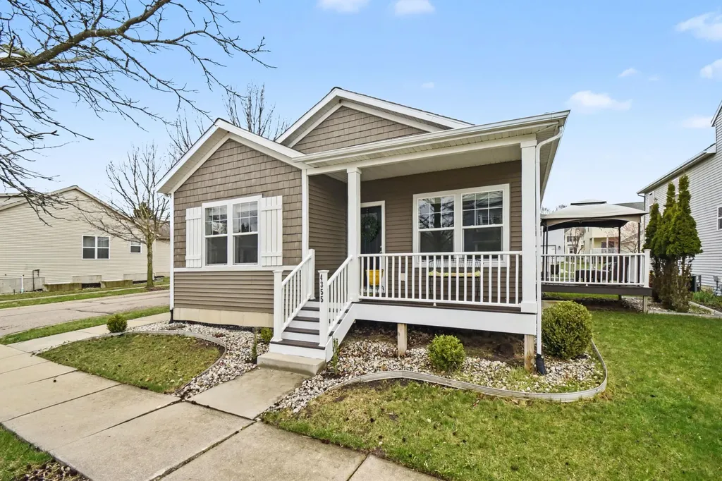 4355 Astoria Avenue SE Kentwood City MI 49512