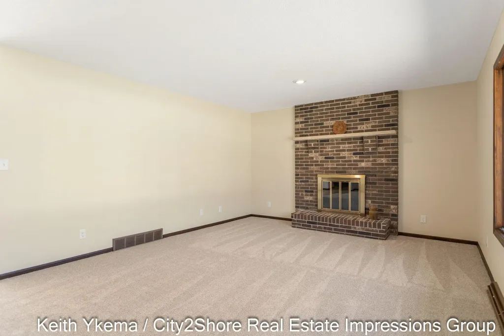 1830 N Roberts Road Muskegon Charter Township MI 49445