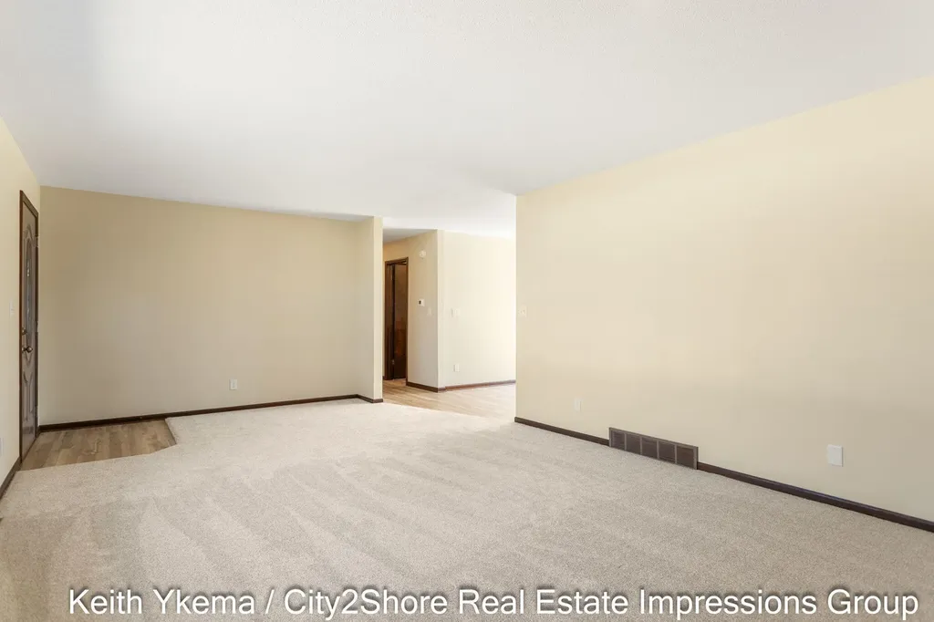 1830 N Roberts Road Muskegon Charter Township MI 49445
