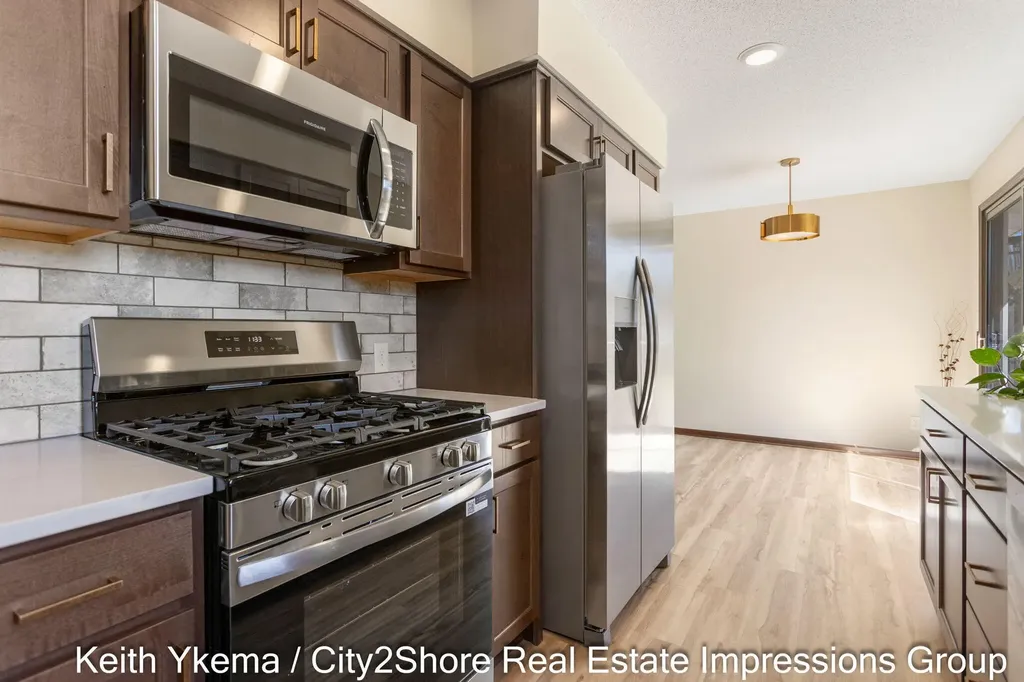 1830 N Roberts Road Muskegon Charter Township MI 49445