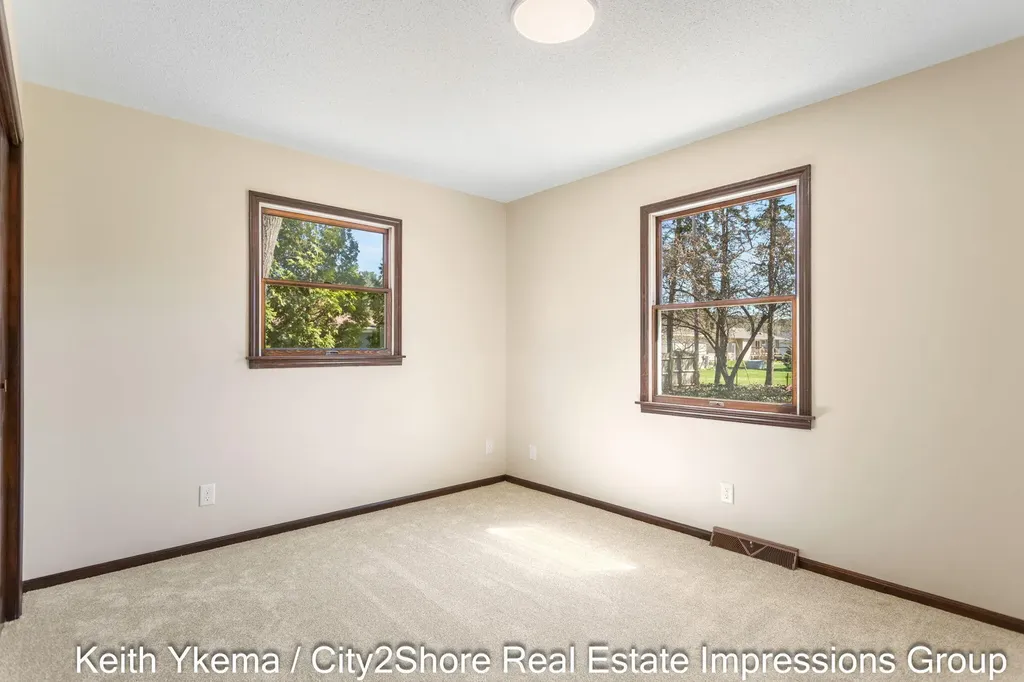 1830 N Roberts Road Muskegon Charter Township MI 49445