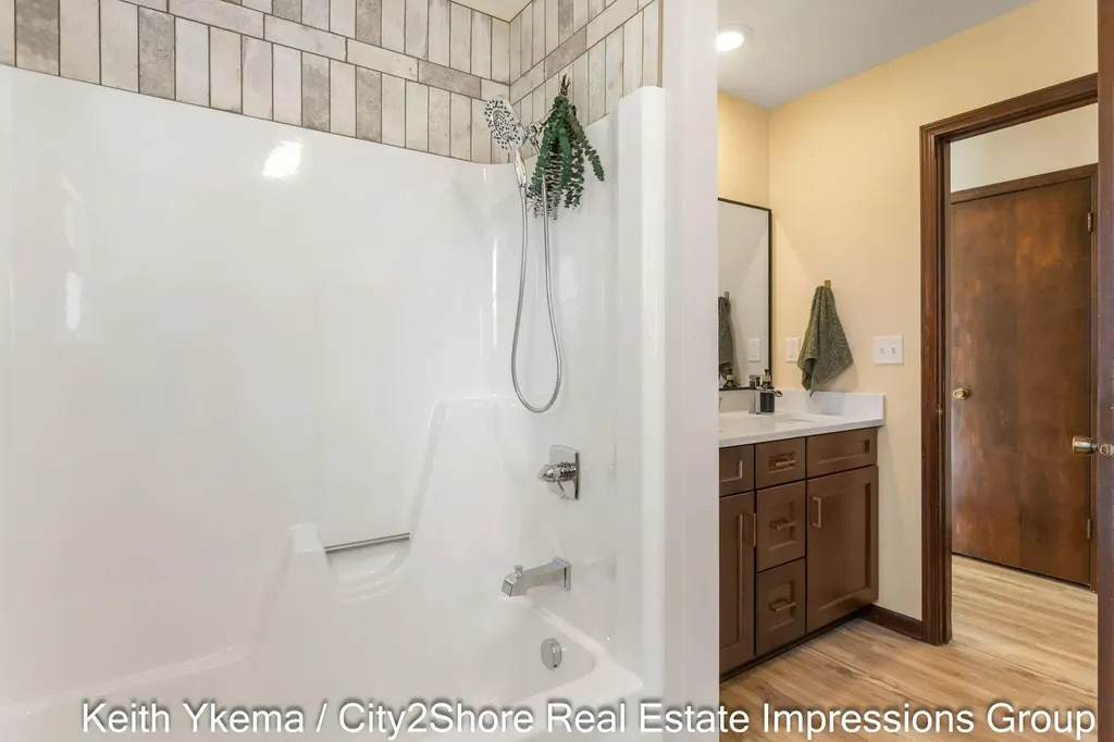 1830 N Roberts Road Muskegon Charter Township MI 49445