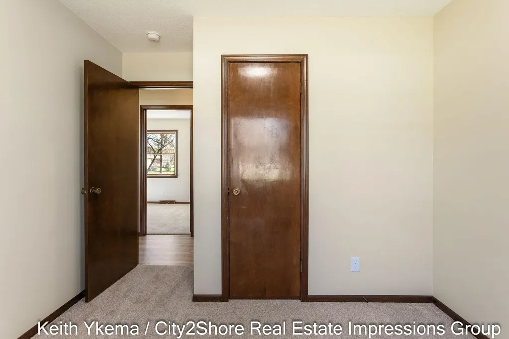 1830 N Roberts Road Muskegon Charter Township MI 49445