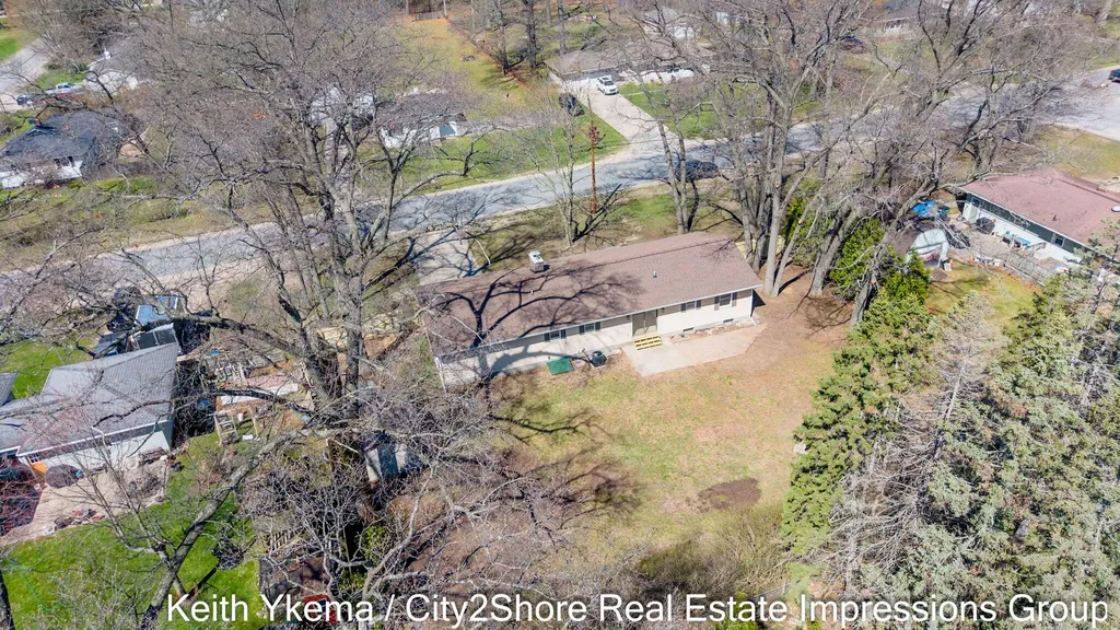 1830 N Roberts Road Muskegon Charter Township MI 49445