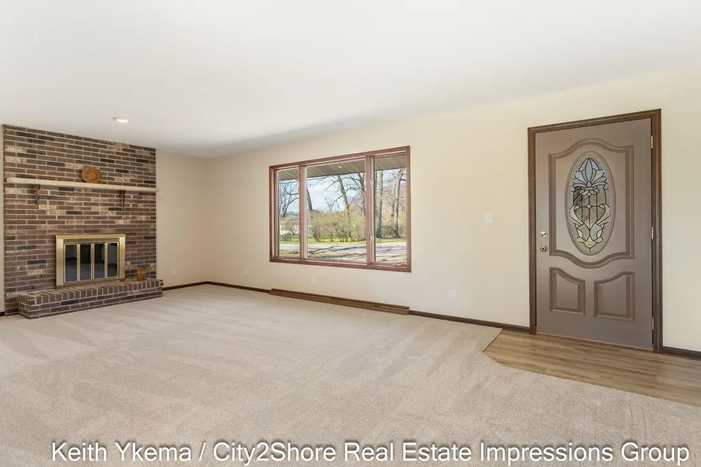 1830 N Roberts Road Muskegon Charter Township MI 49445