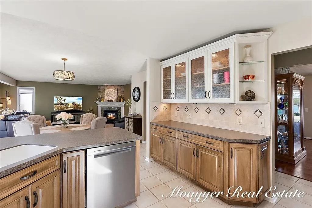 7321 Cuesta Way NE Cannon Township MI 49341