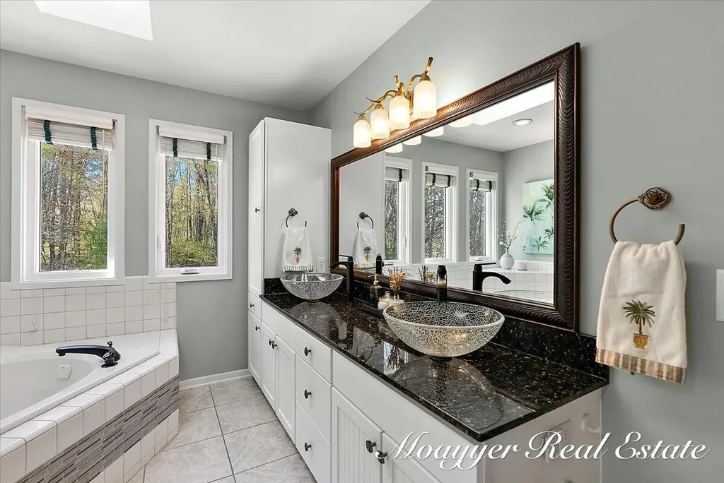 7321 Cuesta Way NE Cannon Township MI 49341