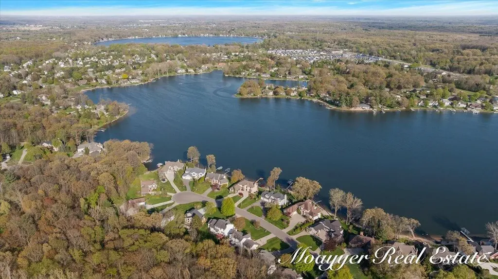 7321 Cuesta Way NE Cannon Township MI 49341