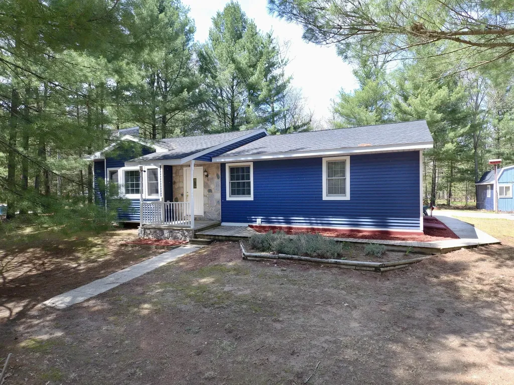 7312 W Echo Lake Drive Lake Township MI 49304