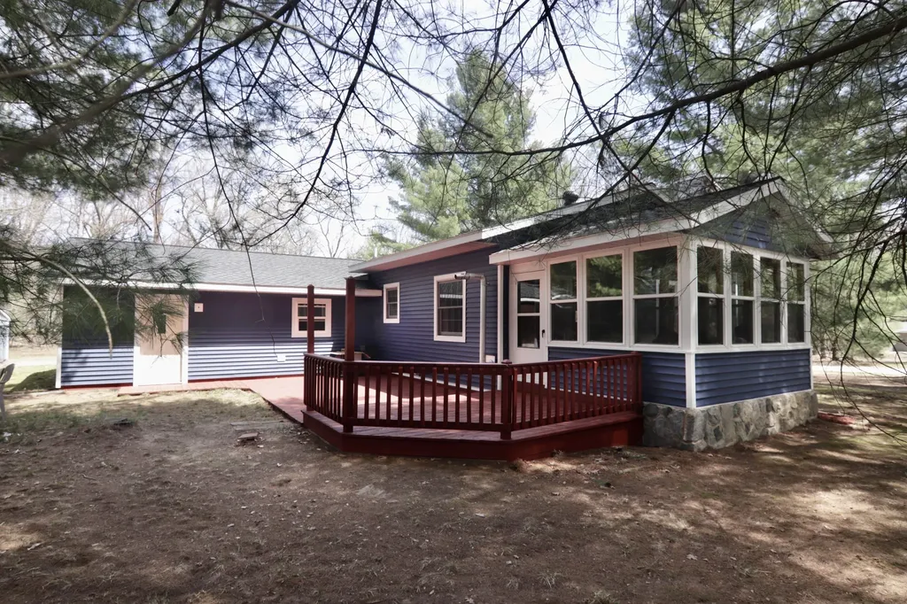 7312 W Echo Lake Drive Lake Township MI 49304