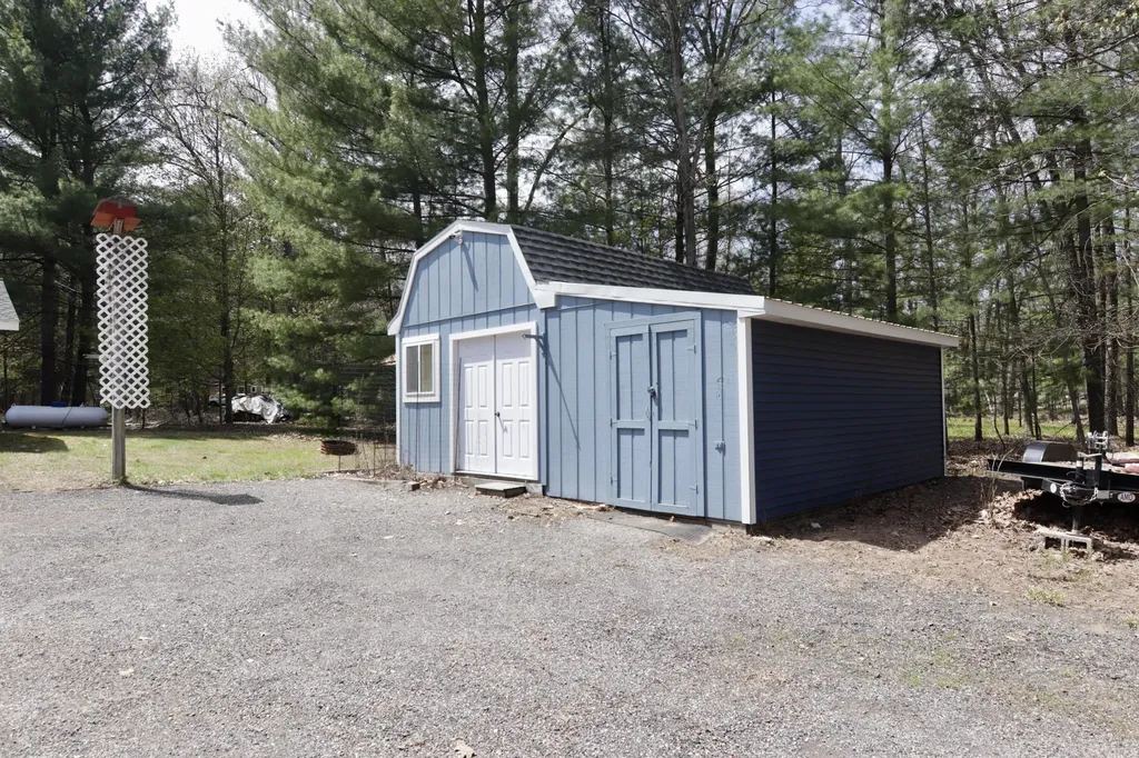 7312 W Echo Lake Drive Lake Township MI 49304