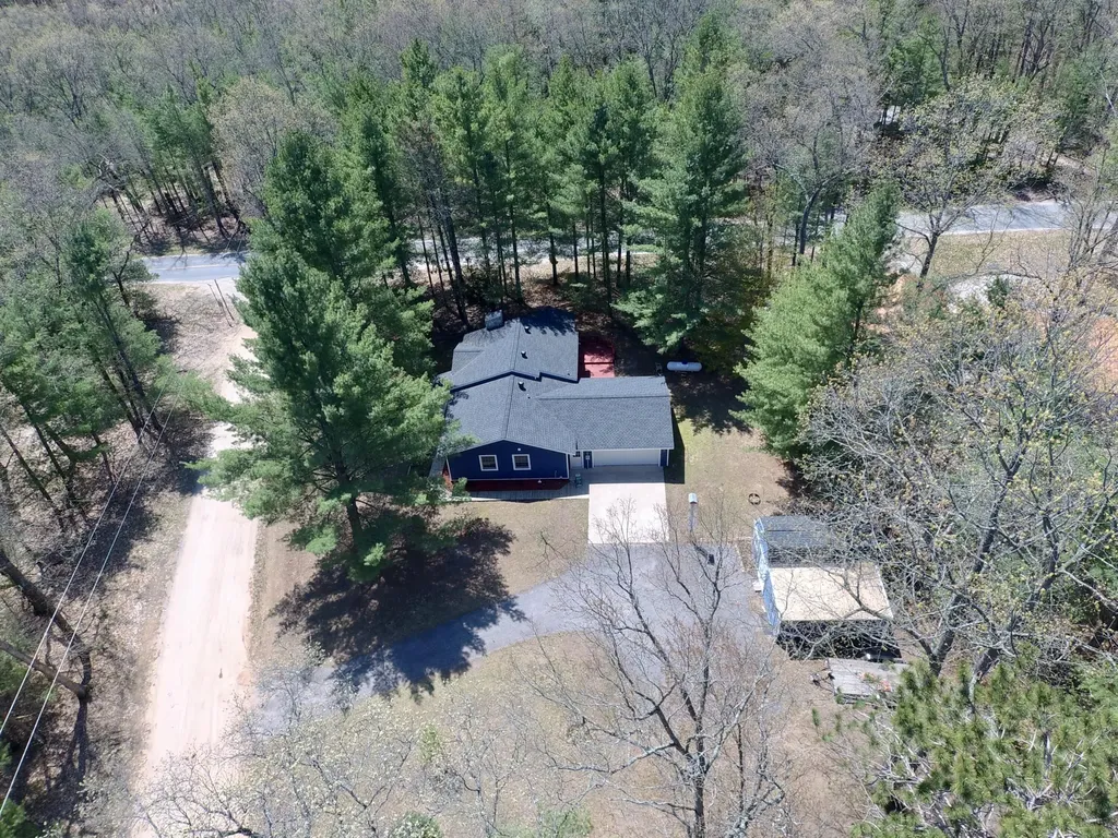 7312 W Echo Lake Drive Lake Township MI 49304
