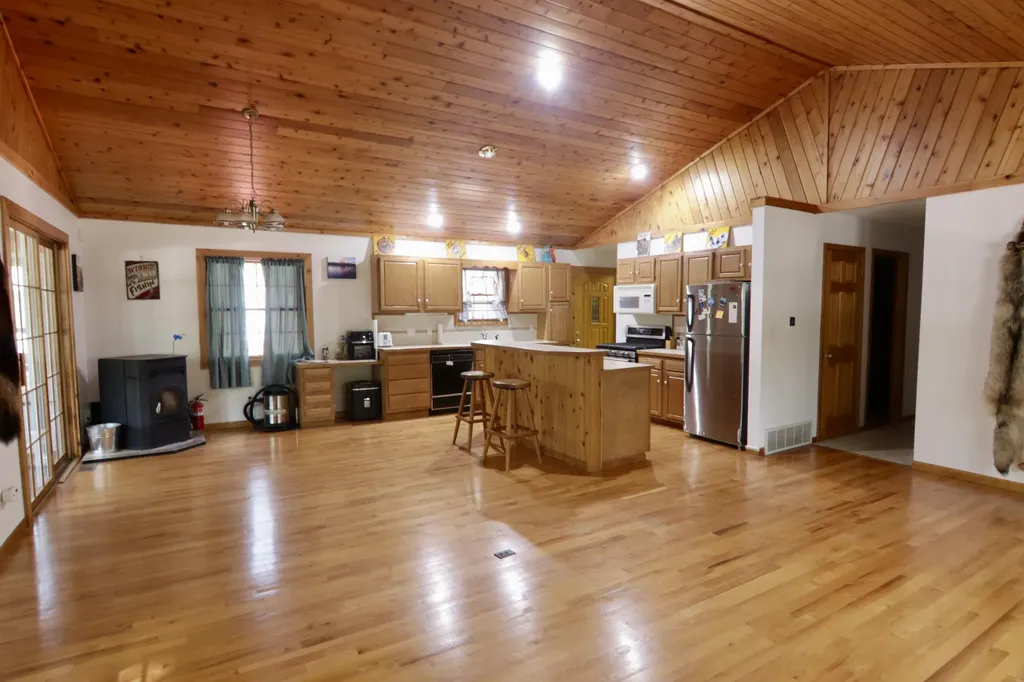 7312 W Echo Lake Drive Lake Township MI 49304