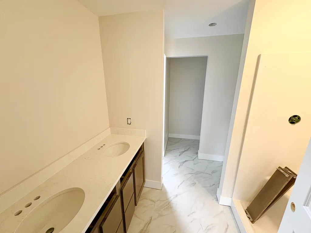 5937 Valley Point Drive SE Caledonia Township MI 49316