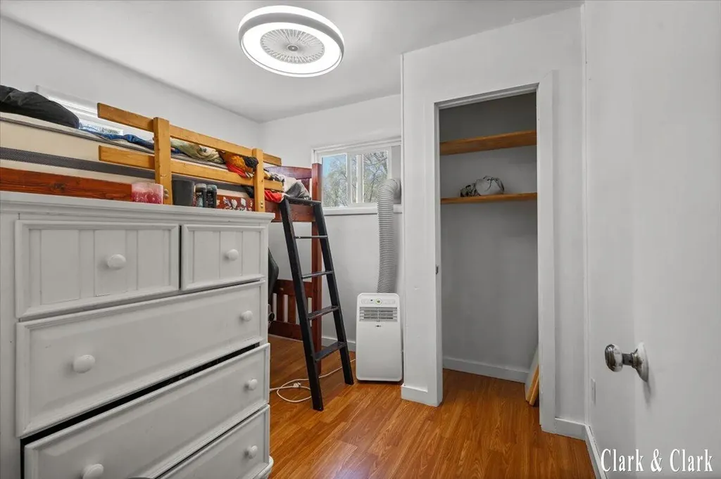 146 S Carleton Drive Pennfield Charter Township MI 49017
